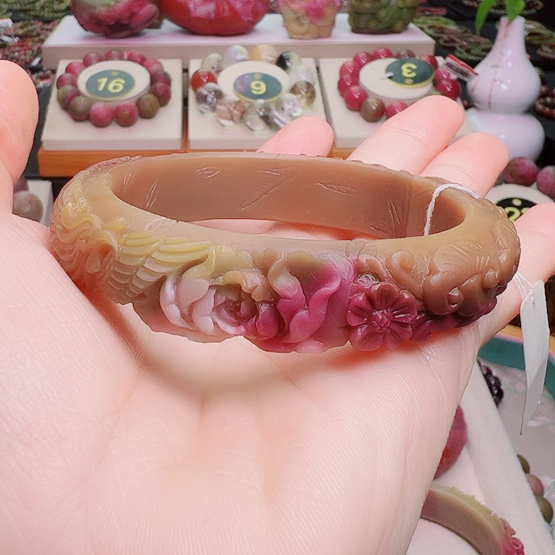 定制石英质玉盐源未镶嵌利****?