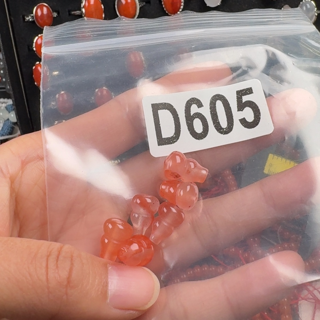 南红玛瑙未镶嵌珠宝奇石