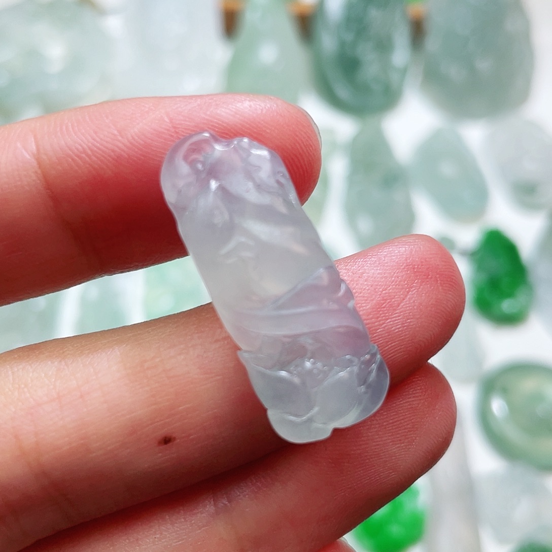 定制翡翠未镶嵌荷叶鱼