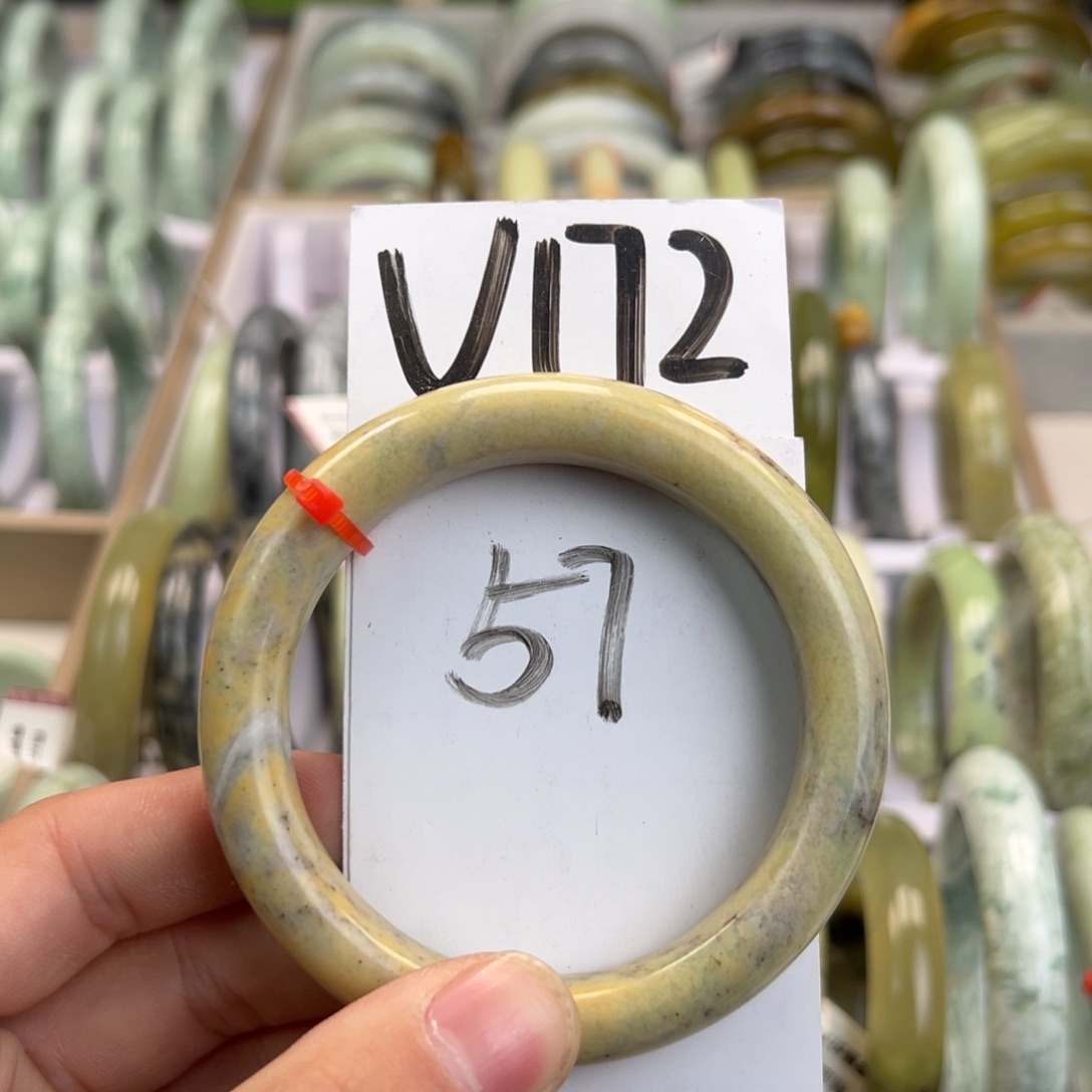 岫玉手镯未镶嵌天然岫玉