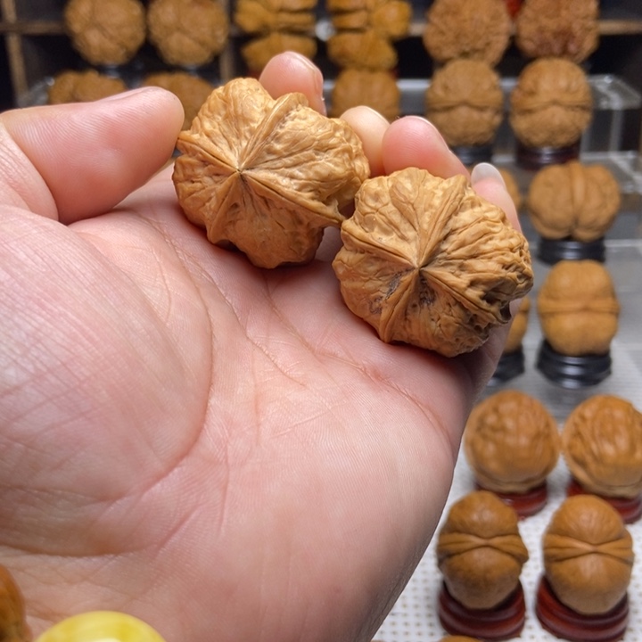 吊坠文玩核桃8战斧四棱