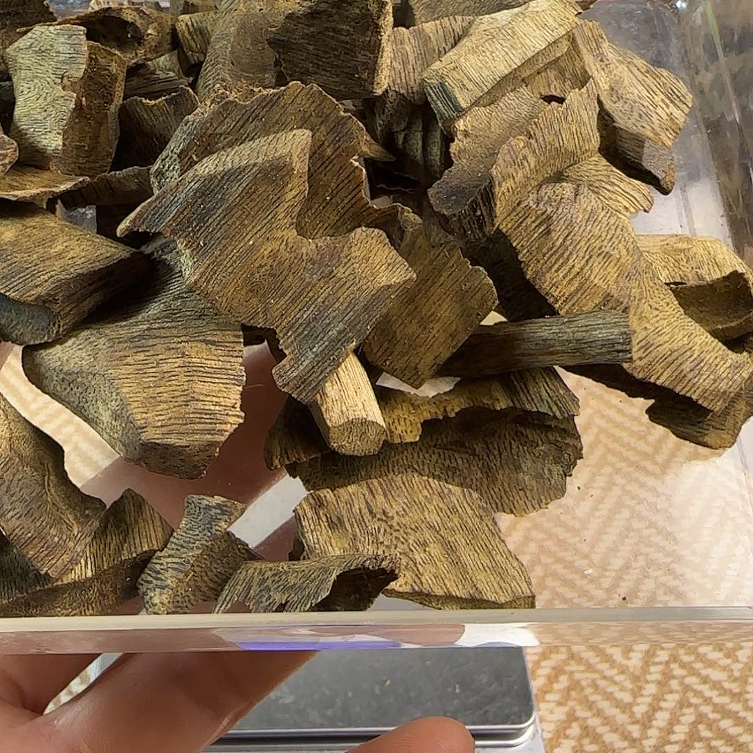 沉香沉香碎屑棋楠壳子块料50克