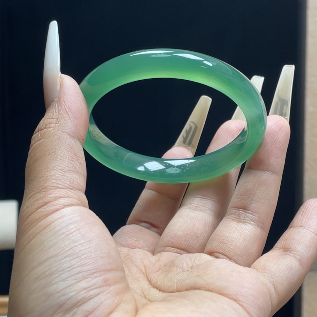 玛瑙/玉髓手镯未镶嵌?387