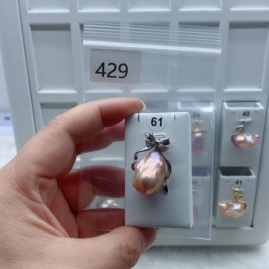 淡水珍珠吊坠(不含链)合金