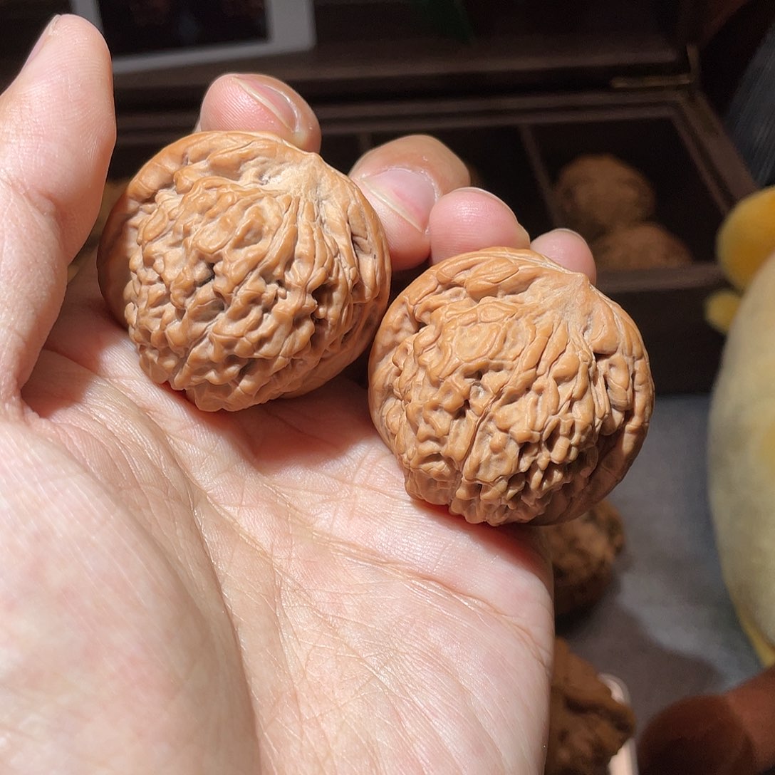 文玩核桃吊坠斯**周莲花