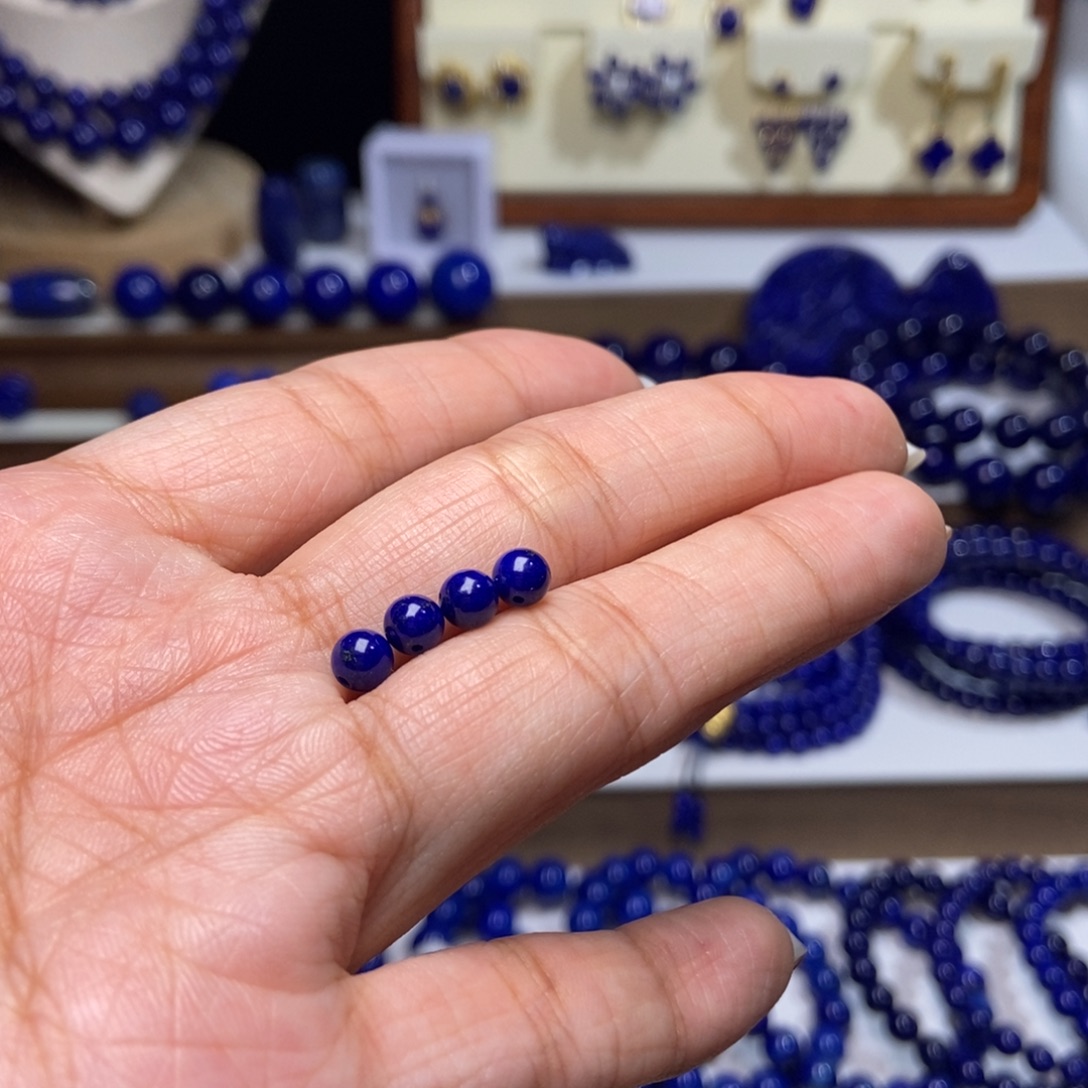 且***酒青金石未镶嵌4mm+高品单珠4颗