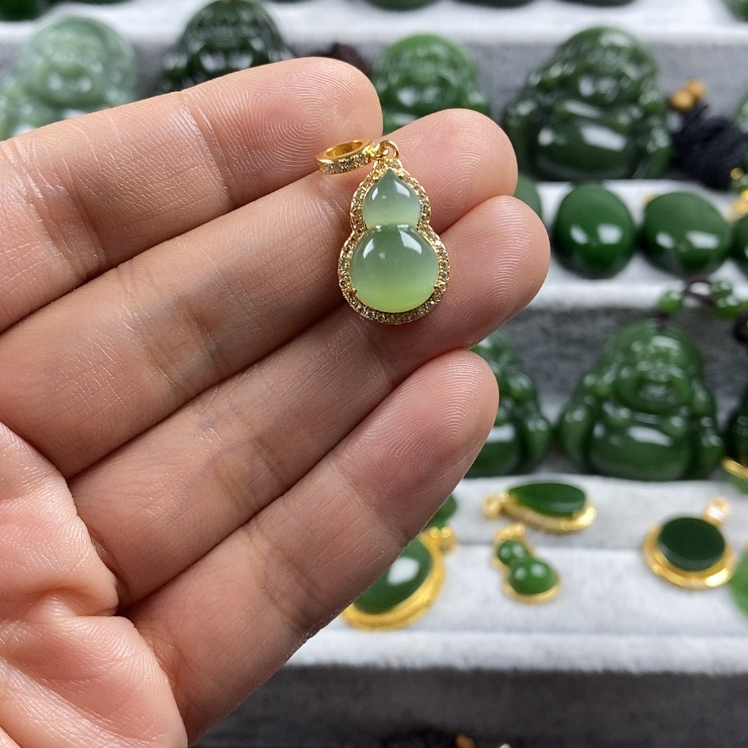 和田玉（碧玉）未镶嵌颈饰