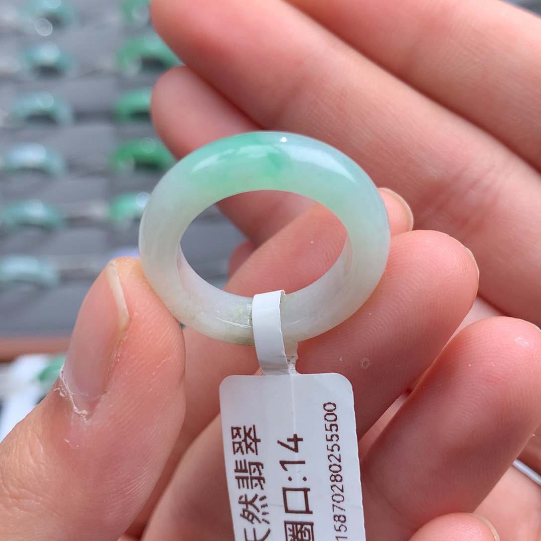 翡翠戒指未镶嵌天然