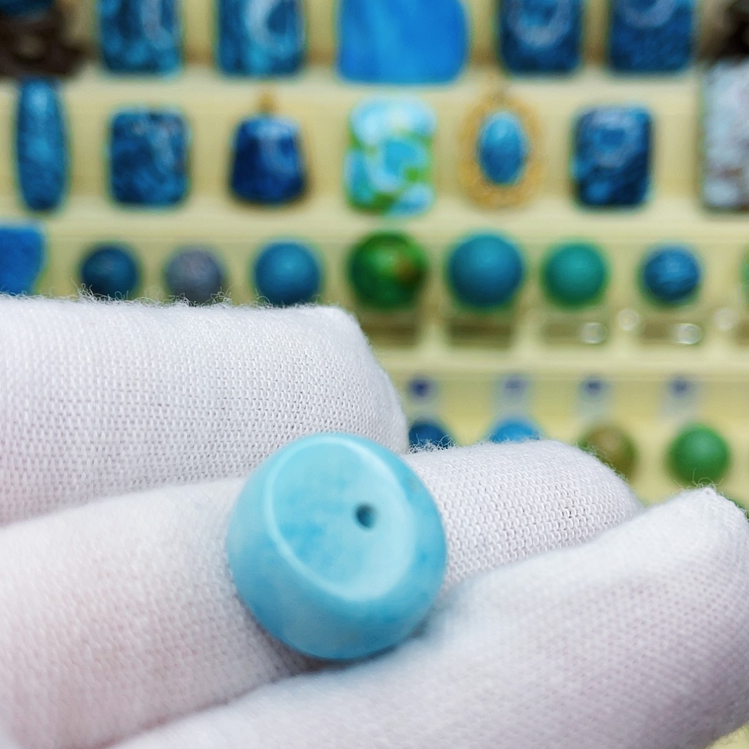 绿松石绿松石未镶嵌