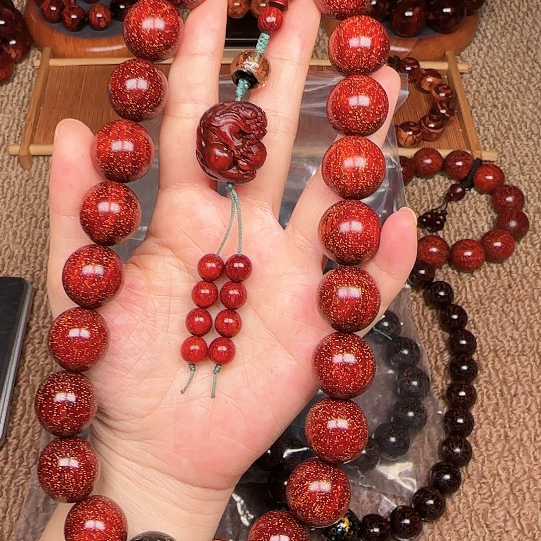 檀香紫檀（小叶紫檀）1.8手红