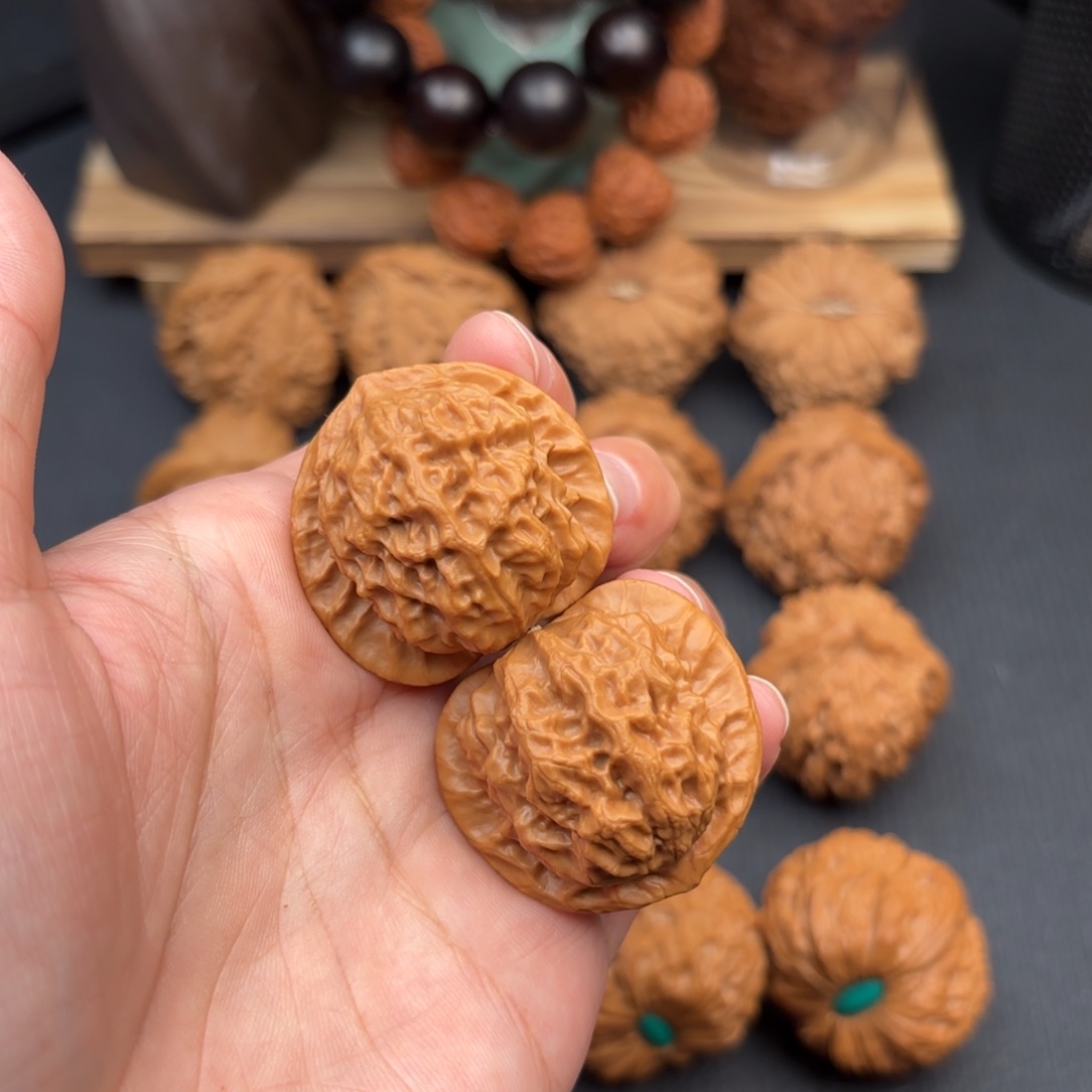 文玩核桃把件瓷娃娃36