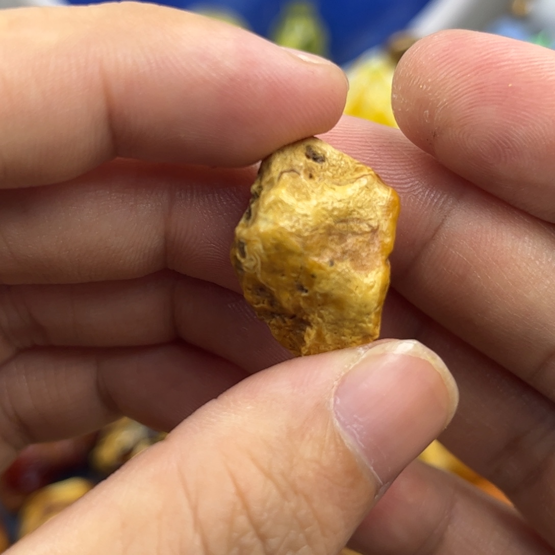 定制琥珀未镶嵌蜜蜡定制