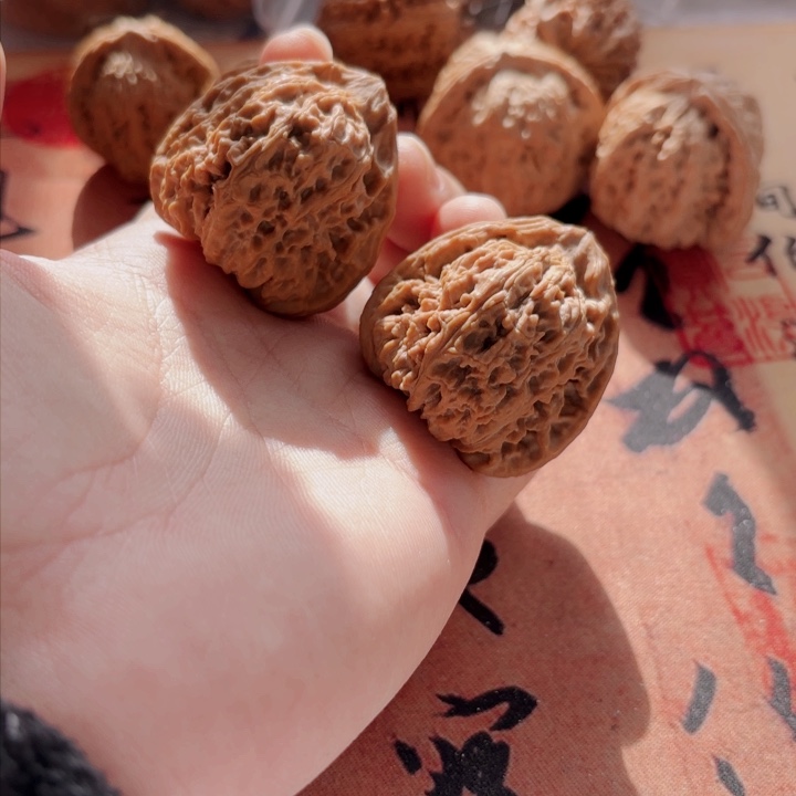 文玩核桃吊坠39三角南疆石