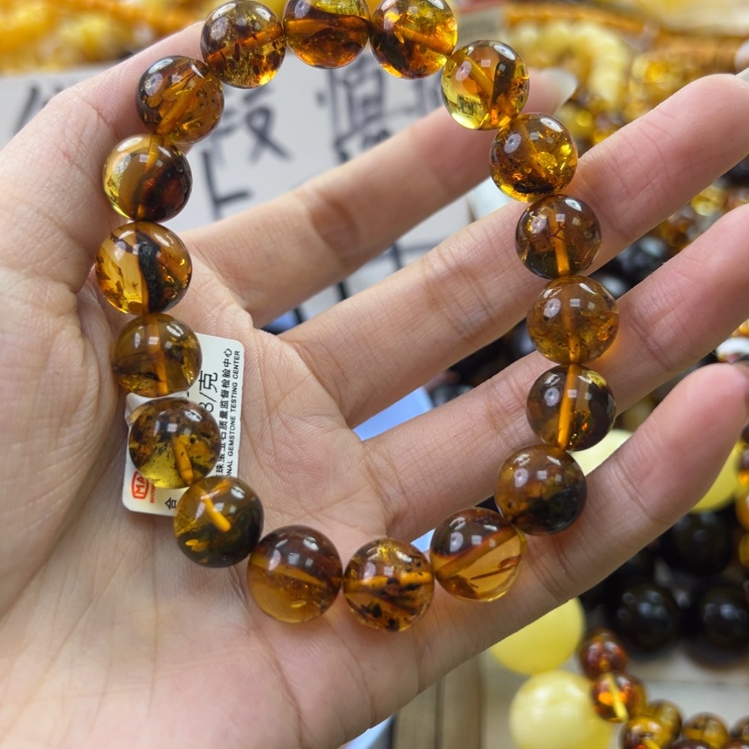 琥珀珠宝奇石未镶嵌