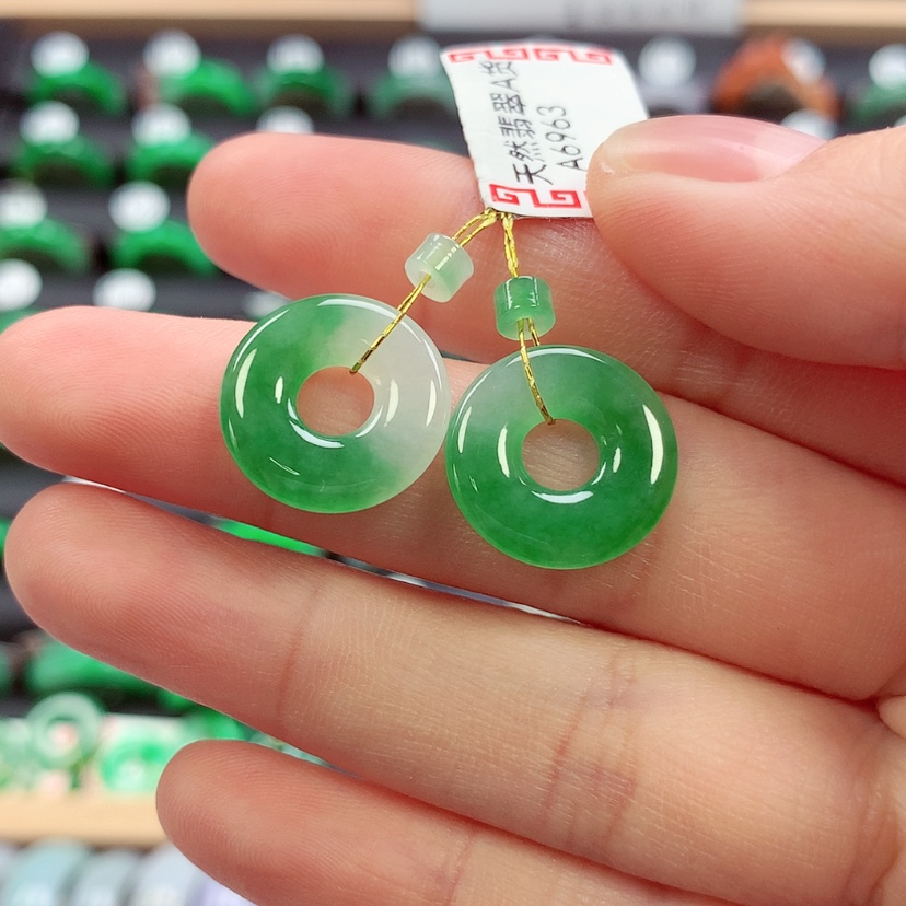 【闪购商品】未镶嵌戒指翡翠甜甜圈一对