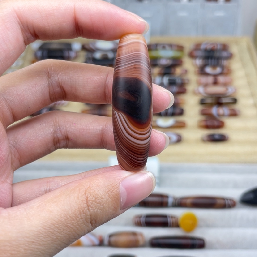 江***墙玛瑙/玉髓合金颈饰