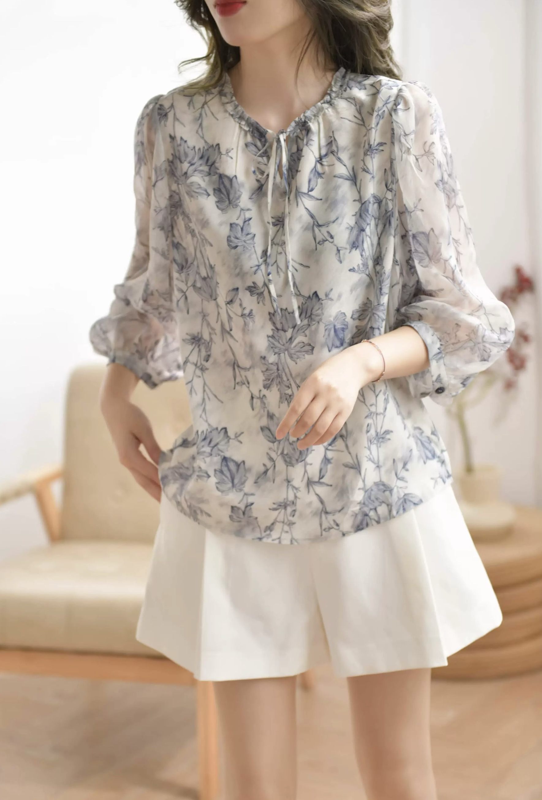 夏季新款设计感小众休闲时尚印花真丝系带衬衫