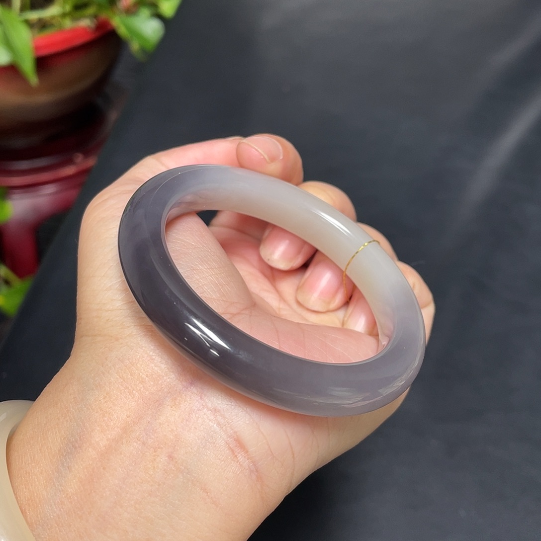 和田玉未镶嵌手镯紫白