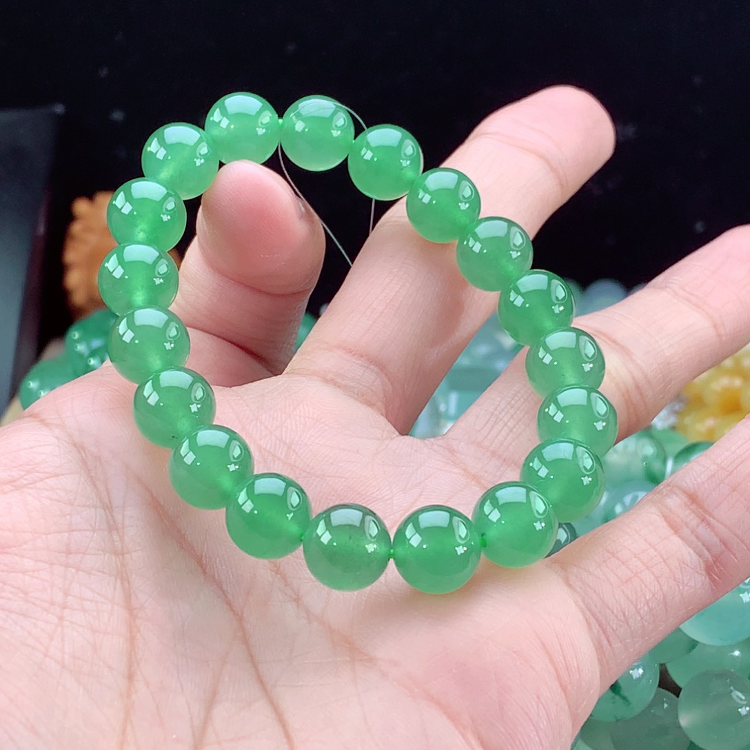 翡翠手链未镶嵌卡10