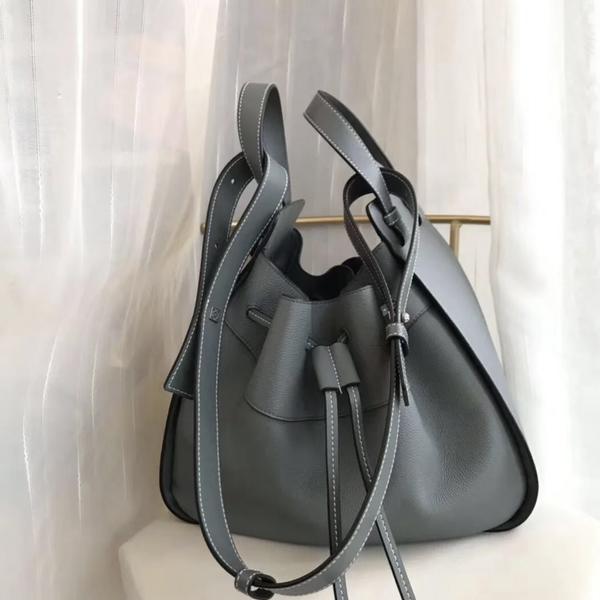 大吉中古/Loewe罗意威hammock沥青灰吊床斜挎包