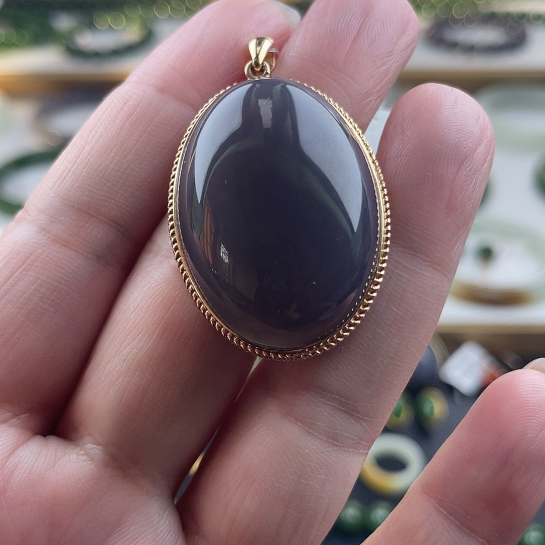 和田玉颈饰18K金镶嵌