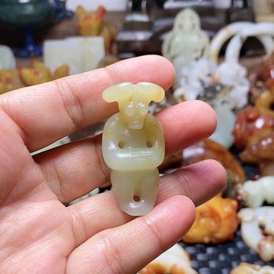 和田玉挂件未镶嵌