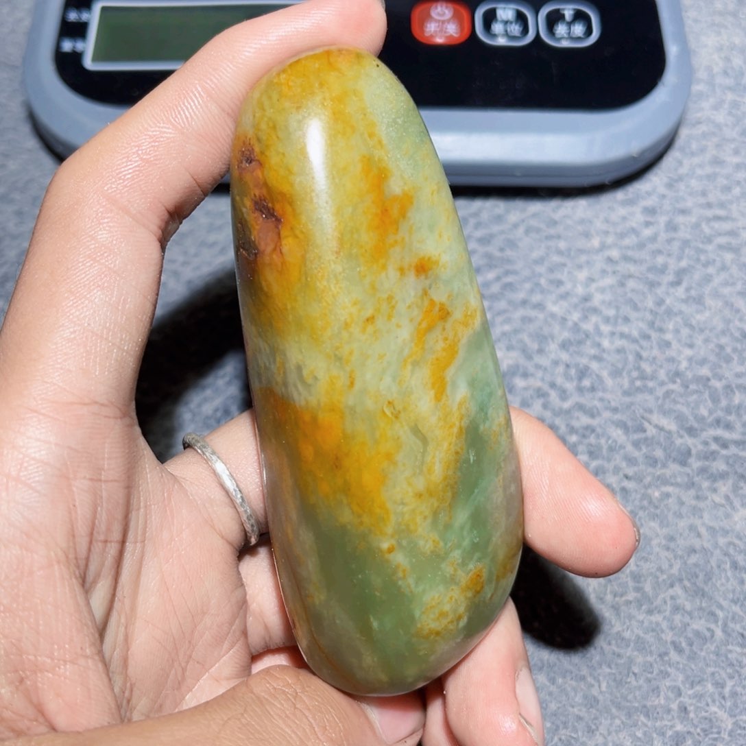 和田玉未镶嵌珠宝奇石