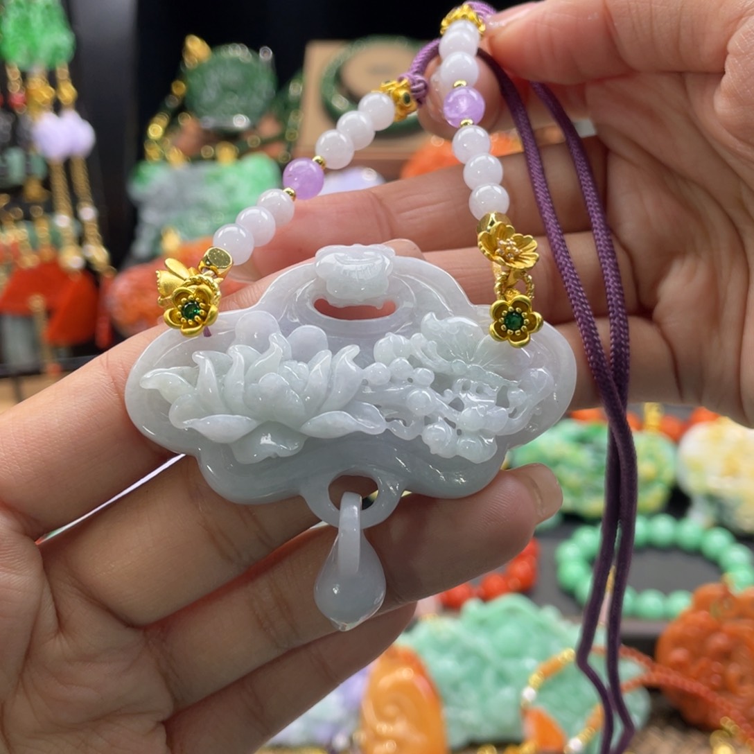 翡翠颈饰未镶嵌代编织