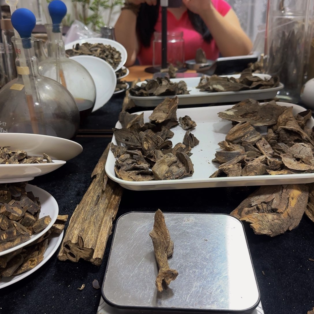 杨***生沉香沉香枕精品乌身树心油高油料8.9克