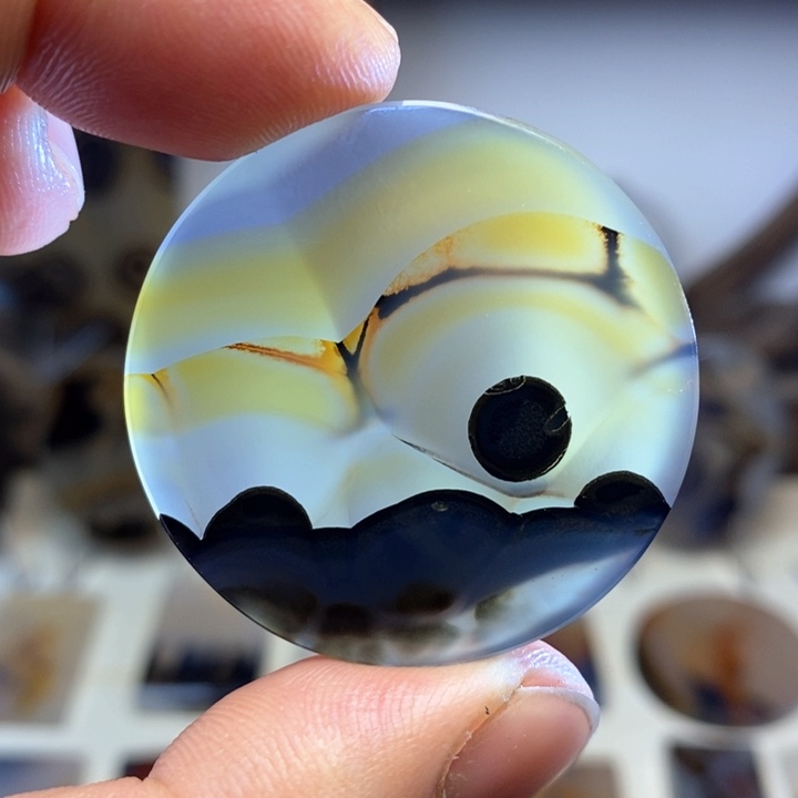 玛瑙/玉髓颈饰未镶嵌