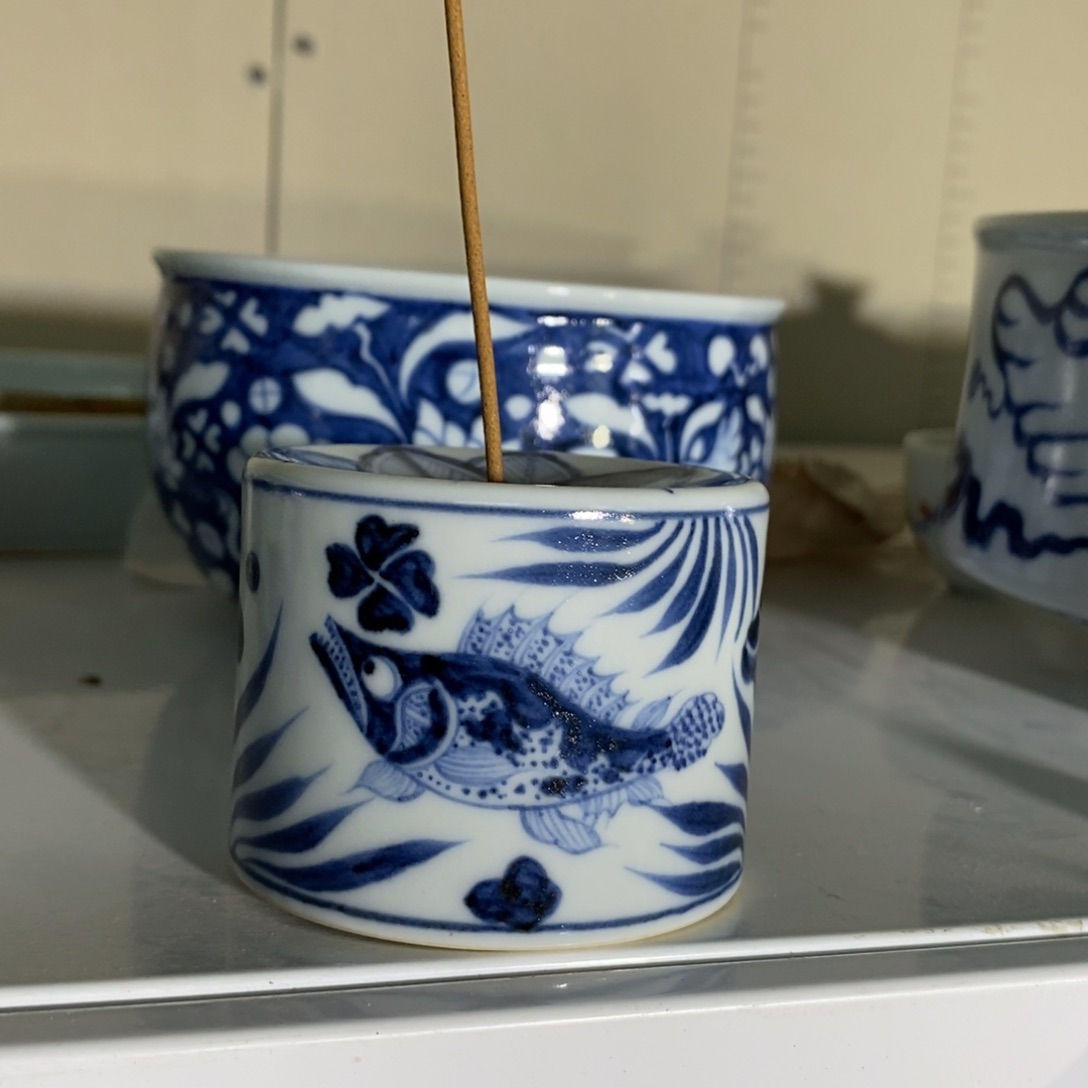 缸景德镇手工手绘陶瓷鱼藻盖置