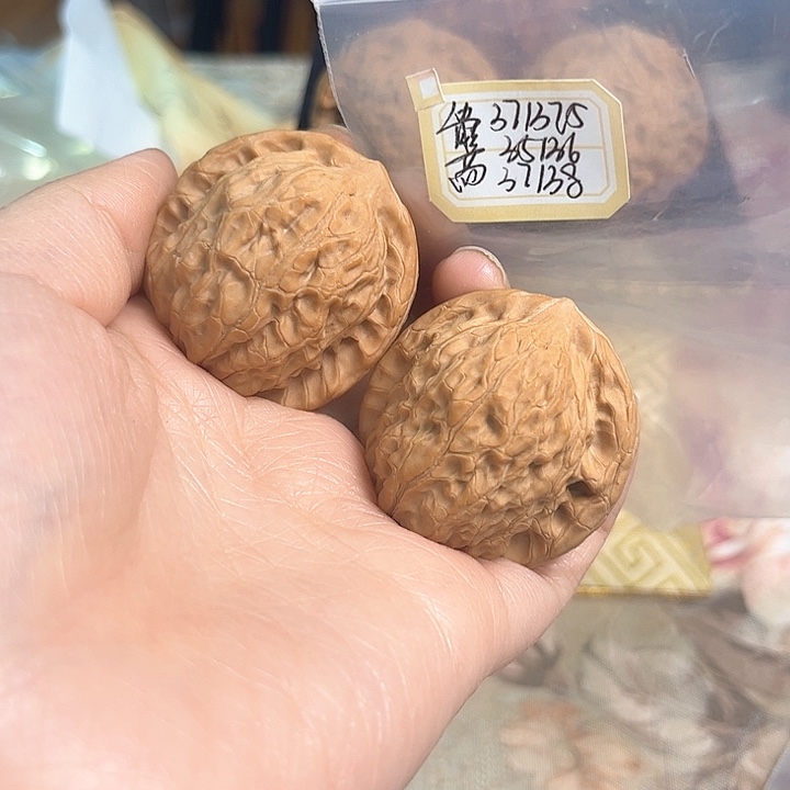 文玩核桃把件非嫁接将军帽