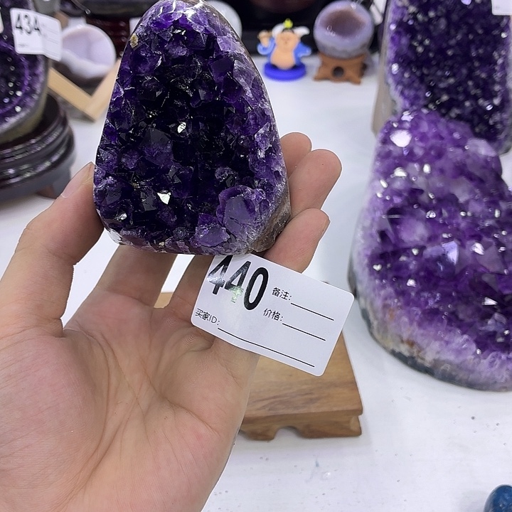 未镶嵌水晶大型摆件（非配饰）