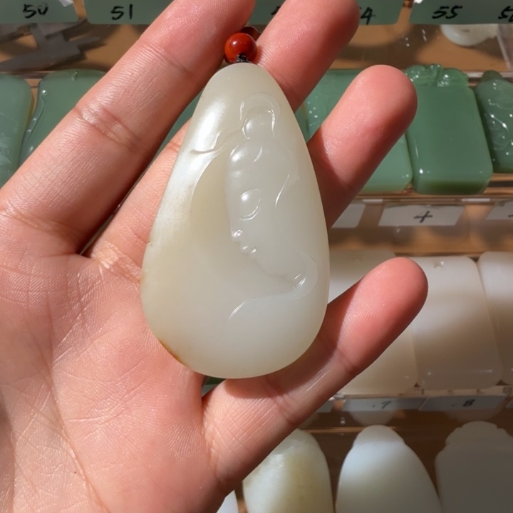 和田玉颈饰未镶嵌新疆和田玉天然真皮真色侧脸观音（活动价）