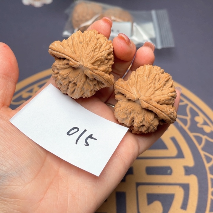 文玩核桃把件44白狮子 015