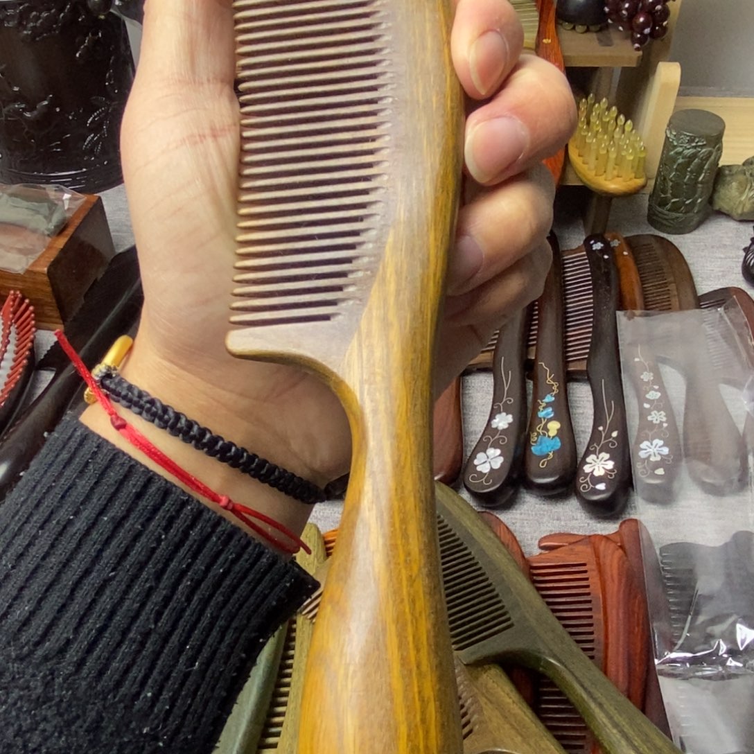 维腊木（绿檀）微瑕梳子不退不换