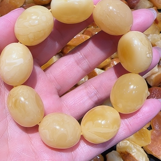 定制琥珀未镶嵌蜜蜡