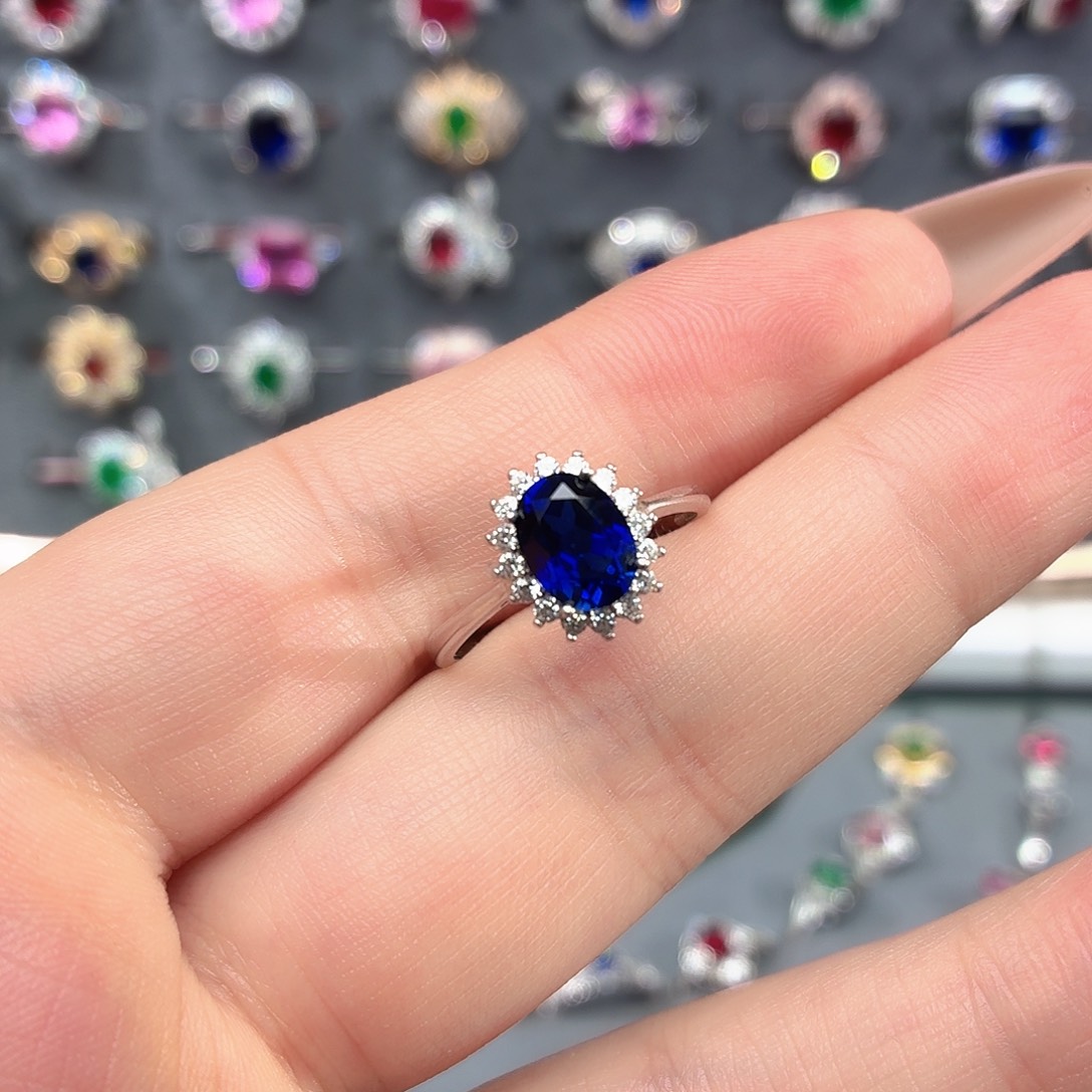 925银培育皇家蓝色宝石