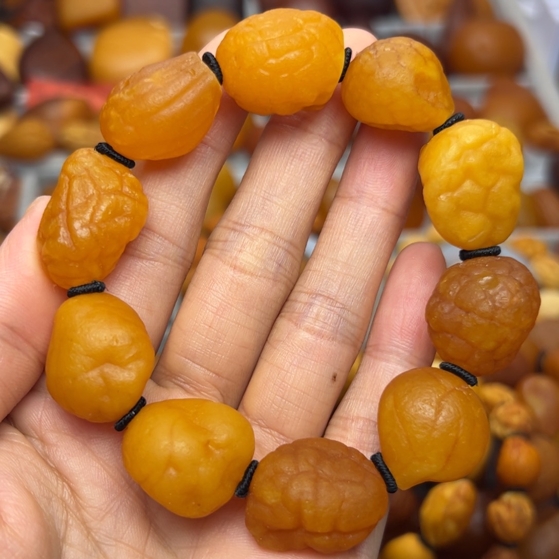 未镶嵌琥珀裸石天然蜜蜡