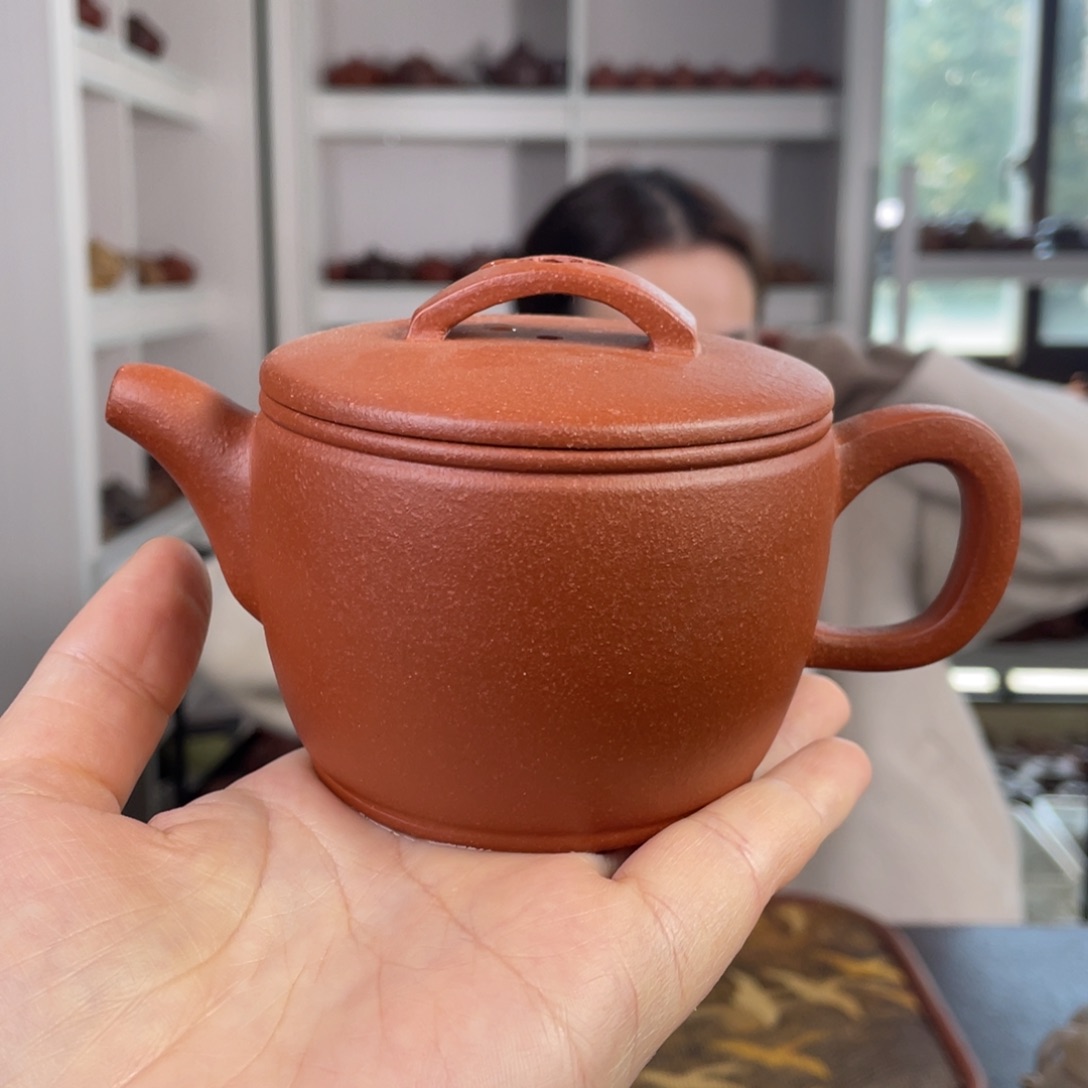 紫砂茶壶荆溪底铁砂红泥汉瓦200cc