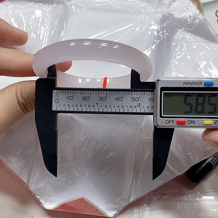 翡翠手镯未镶嵌76 