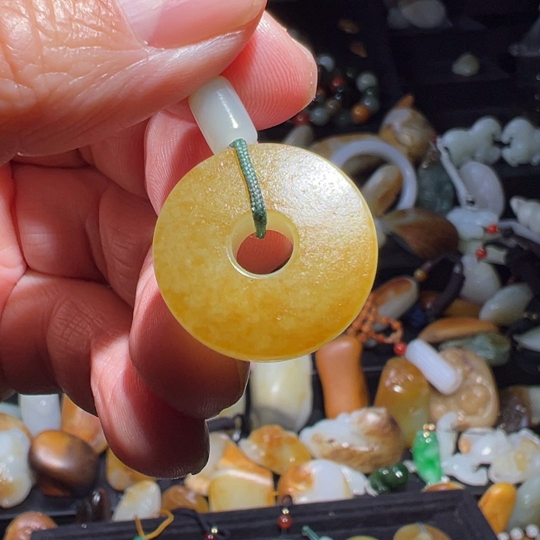 和田玉吊坠(不含链)未镶嵌大*