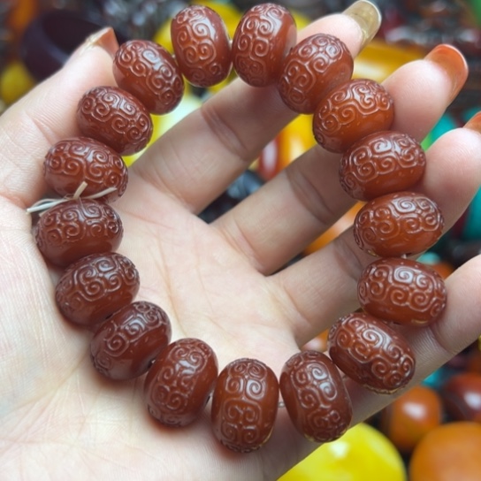 琥珀手串未镶嵌蜜蜡