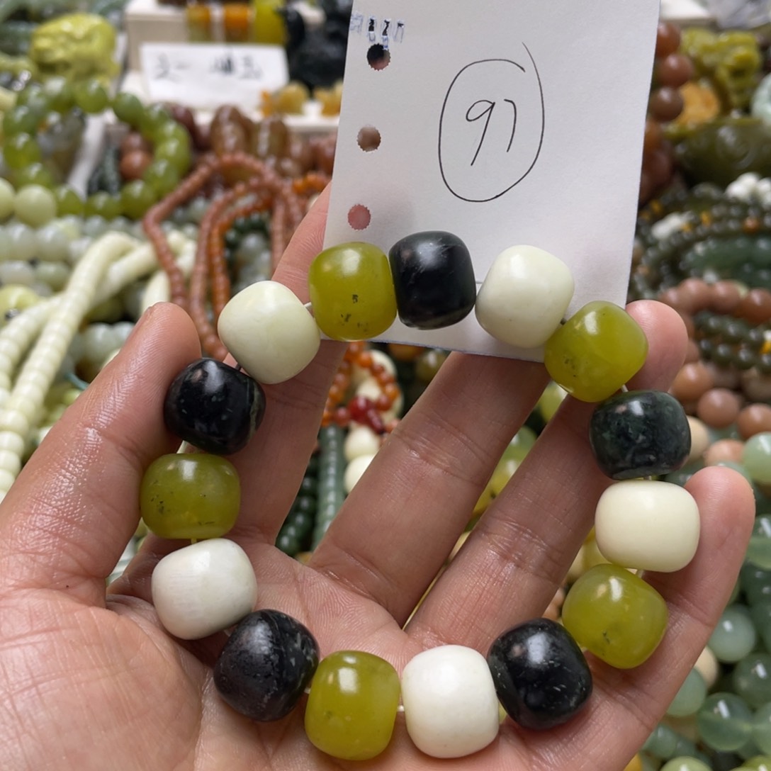 蛇纹石玉手链未镶嵌