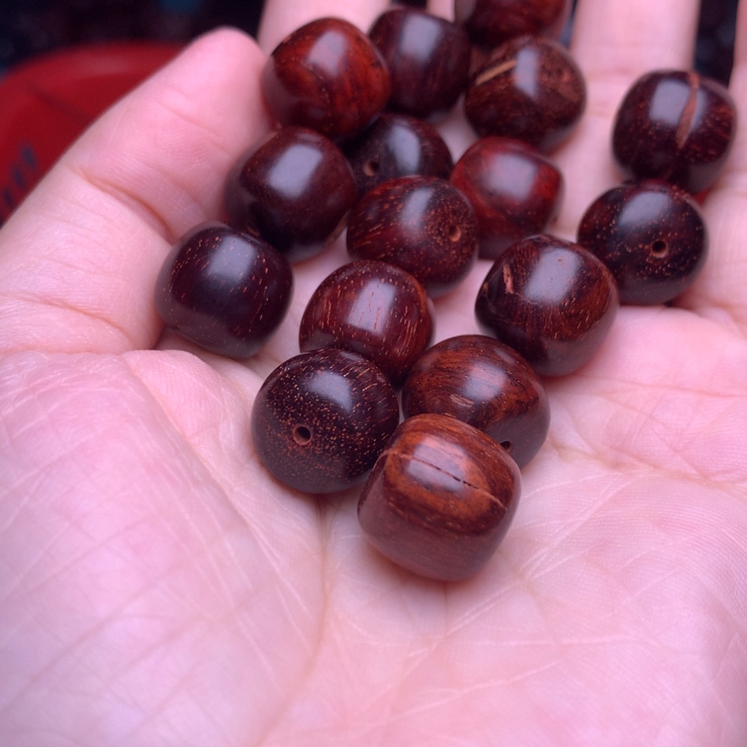 滁***理手串/手链小叶紫檀