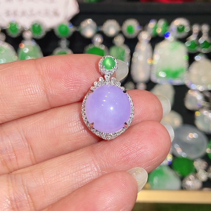 【闪购商品】颈饰18K金镶嵌翡翠天然翡翠