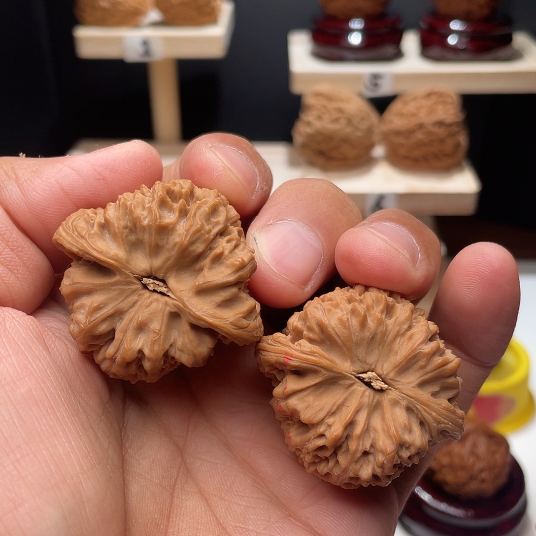 P***珂吊坠桃核南疆石41/40/43全品无修无黄