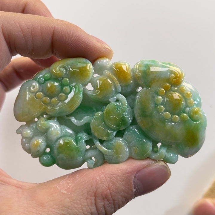 翡翠吊坠(赠链)未镶嵌代编织