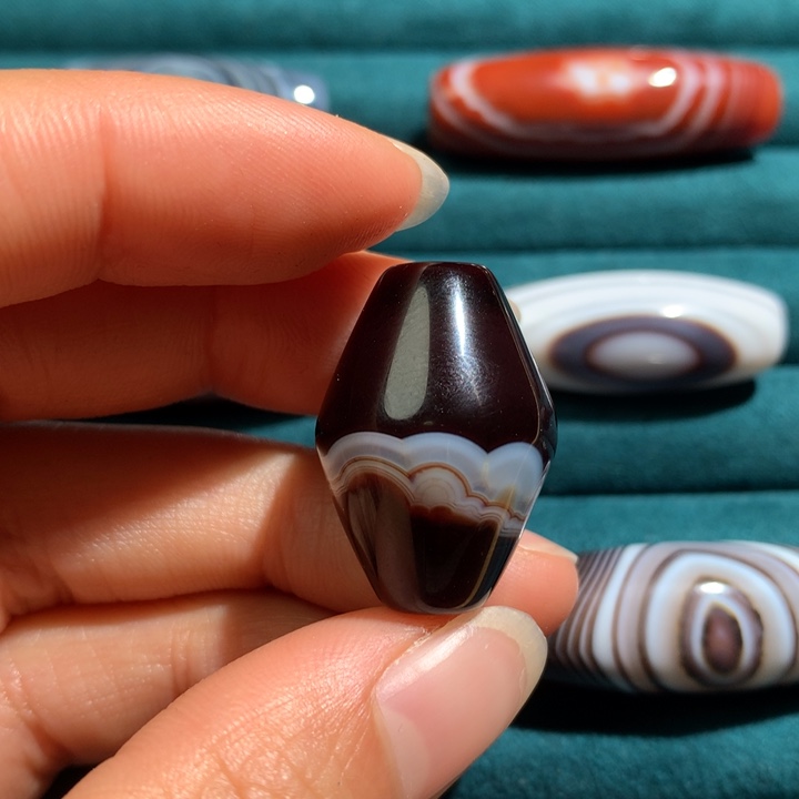 未镶嵌玛瑙/玉髓珠宝奇石