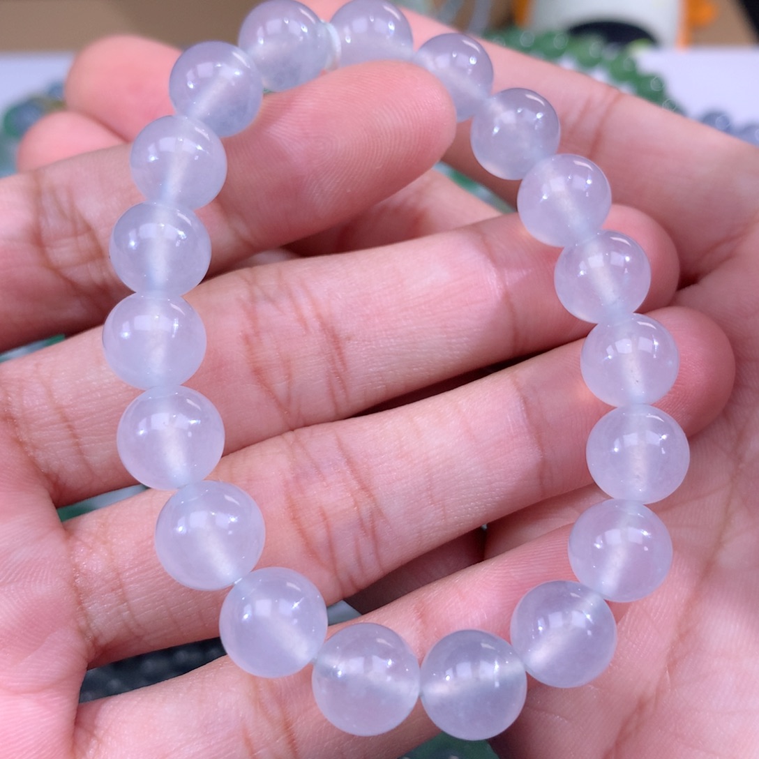 翡翠手链未镶嵌翡翠